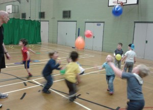 Tots-Sports-Skills-Balloon-fun